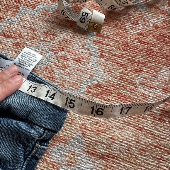 GOOD AMERICAN Good Straight in Indigo128 distressed size 4/27 gsbdh619t - Picture 8 of 8